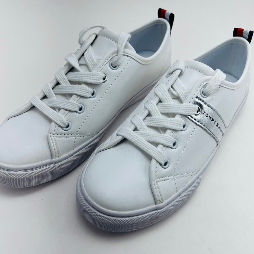 Tommy Hilfiger Luco White Sneaker, Women's Size 6